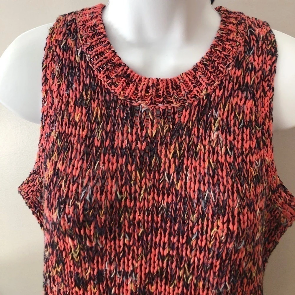 Loft sleeveless multi colored sweater￼